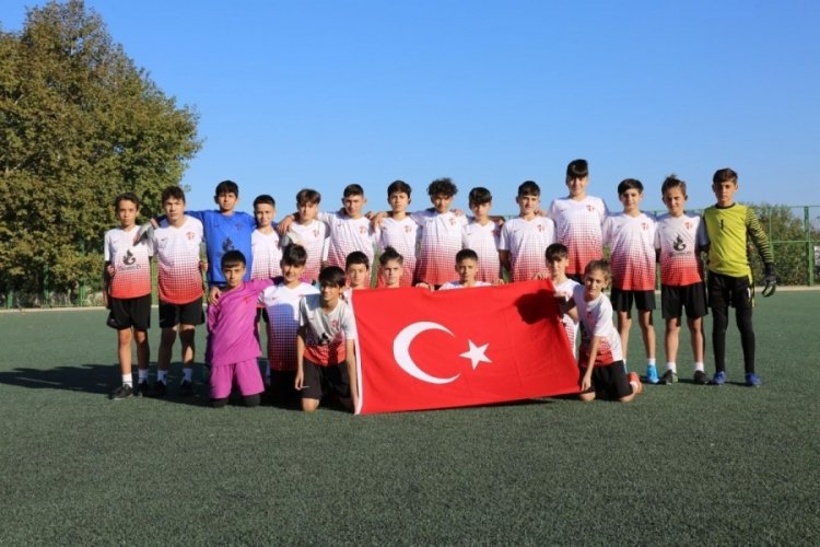 Gürsu Belediyesi'nde kış futbol okulları heyecanı! 