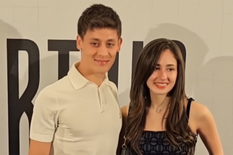 Arda G&uuml;ler ve sevgilisi ilk kez kamera karşısında!