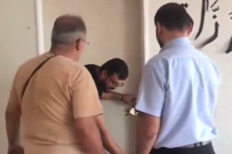 Bursa'daki skandal okul m&uuml;d&uuml;r&uuml; a&ccedil;ığa alındı!