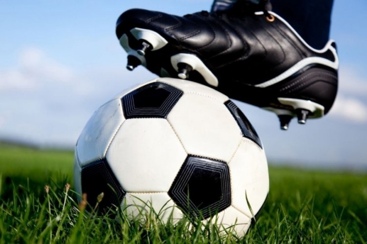 Bug&uuml;n hangi ma&ccedil;lar var? 20 Eyl&uuml;l Cuma g&uuml;n&uuml; ma&ccedil; var mı, hangi kanaldan yayınlanıyor, şifresiz mi?