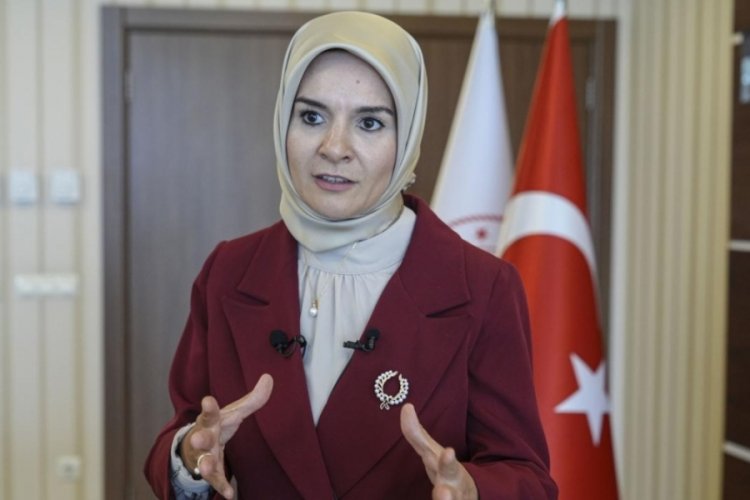 Bakan G&ouml;ktaş, yetim depremzede &ccedil;ocuklarla lunaparka gitti