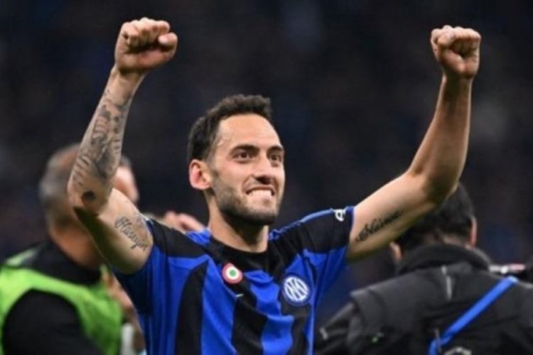 Hakan &Ccedil;alhanoğlu derbide 89'da yıkıldı