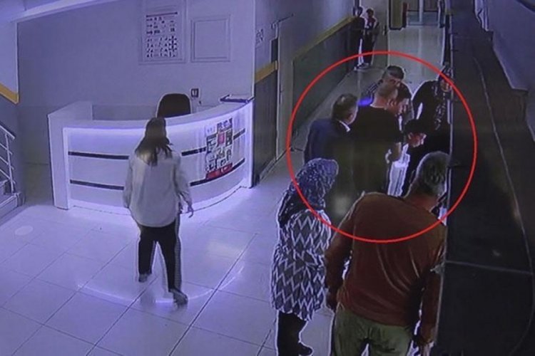 'Heimlich' manevrasıyla &ouml;ğrencisinin hayatını kurtardı
