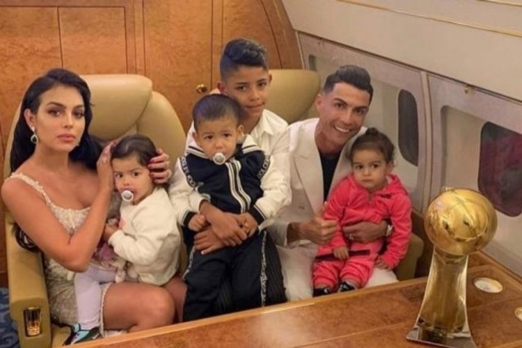 Ronaldo'ya &uuml;lkesinde b&uuml;y&uuml;k şok! &Ccedil;ocuklarını okula kaydettiremedi