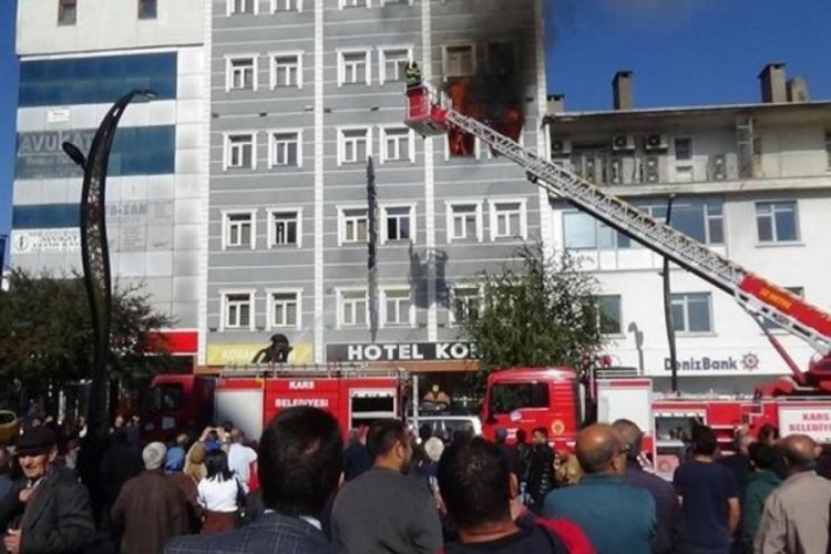 Kars'ta yangında can pazarı!