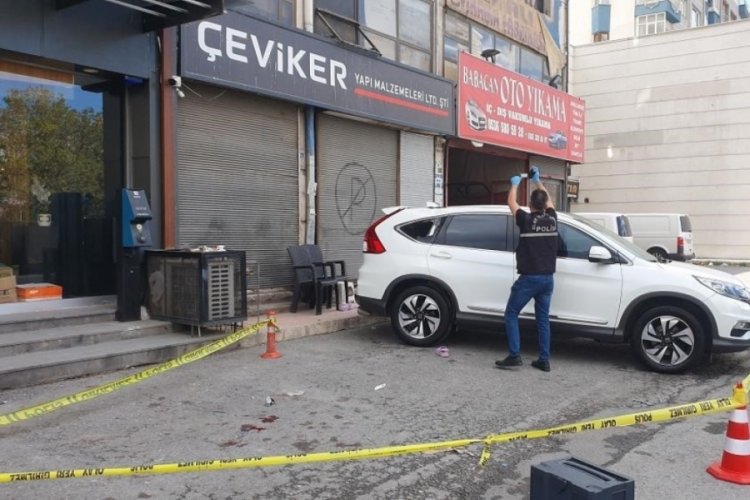 Hamile kadının 3. kattan d&uuml;şt&uuml;ğ&uuml; anlar kamerada