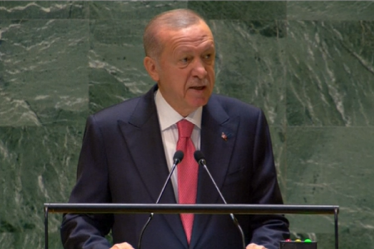 Cumhurbaşkanı Erdoğan: Gazze'deki soykırımın &ouml;n&uuml;ne ge&ccedil;mek i&ccedil;in daha neyi bekliyorsunuz?