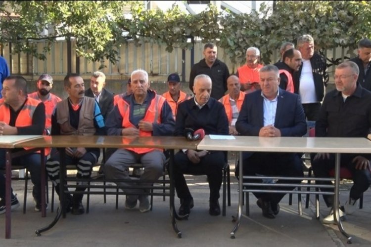 T&Uuml;RK-İŞ Genel Başkanı Atalay: Dikkat edilmesi gereken &ouml;zel iş yerlerinde &ccedil;alışan iş&ccedil;iler maalesef ek iş yapıyor