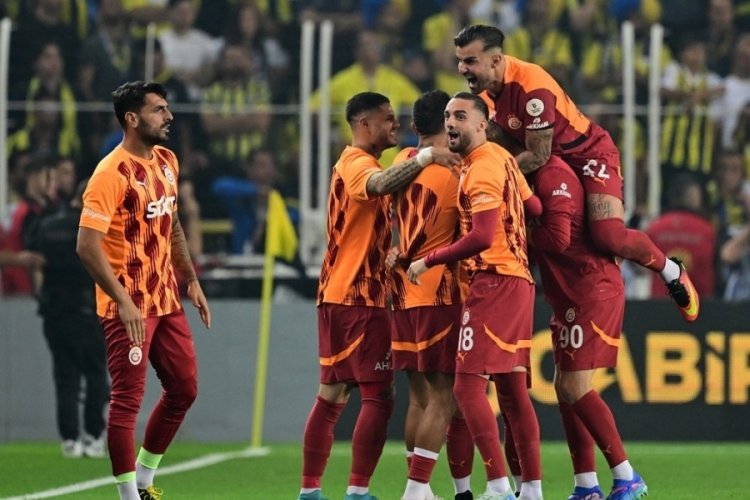 Galatasaray - PAOK ma&ccedil;ının muhtemel 11'leri