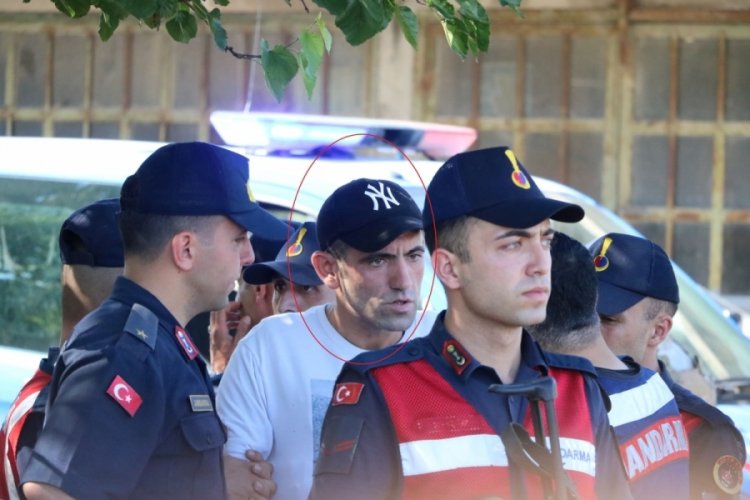 Savcı, k&ouml;yl&uuml;s&uuml;n&uuml; keserle &ouml;ld&uuml;ren sanık i&ccedil;in ağırlaştırılmış m&uuml;ebbet ve 15 yıl hapis istedi