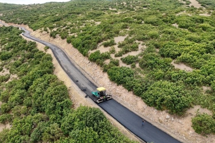 Bingöl'de  köy yolları estetik görünümüne kavuşuyor!