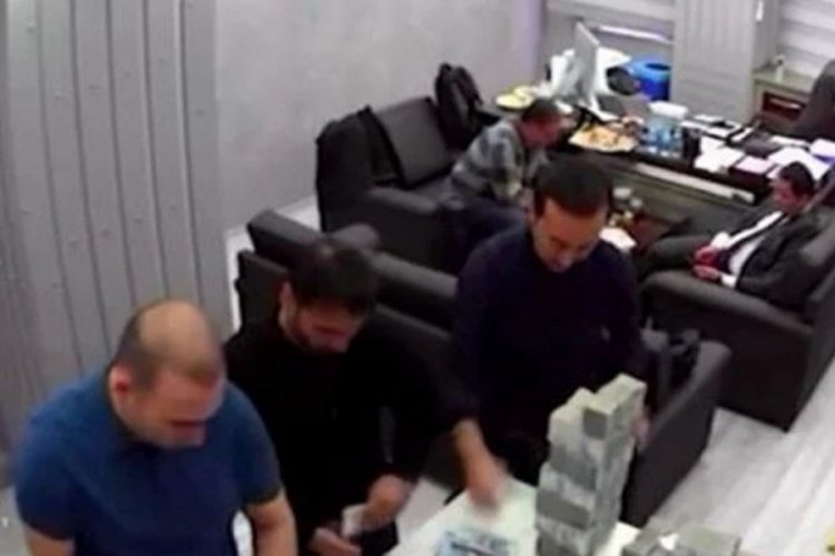 CHP İstanbul İl Başkanlığında ger&ccedil;ekleştiği iddia edilen ''para sayma'' davasında ilk duruşma
