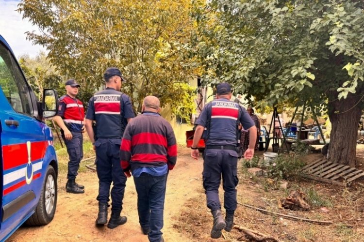 Jandarma kayıp kişiyi ailesine teslim etti