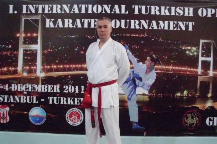 Enver Akasoy, T&uuml;rkiye Karate Federasyonu y&ouml;netiminden istifa etti