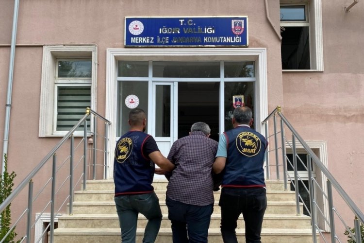 Iğdır'da 59 yaşındaki dolandırıcılık ve yağma su&ccedil;lusu yakalandı