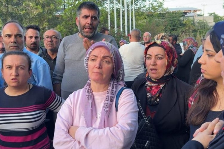 250 iş&ccedil;i işsiz kaldıklarını fabrikanın kapısında &ouml;ğrendiler