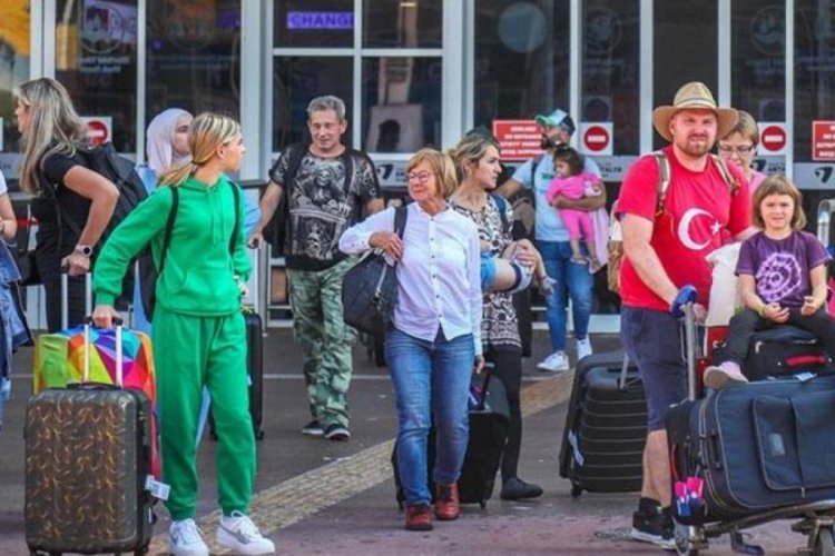 1 milyonun üzerinde bekleniyor: Ruslar birinci, Almanlar ikinci, İngilizler üçüncü, Polonya dördüncü sırada