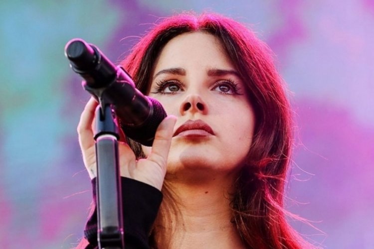 Lana Del Rey evlendi: Kocasını görenler şoke oldu! 