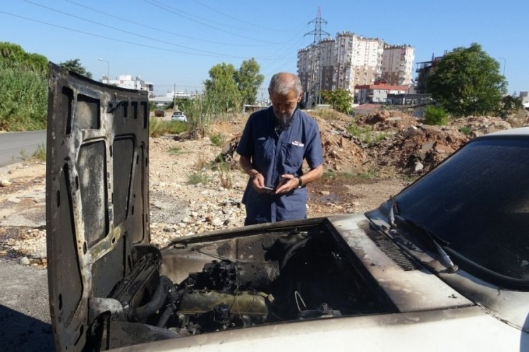 Antalya'da seyir halindeki ara&ccedil; alevlere teslim oldu