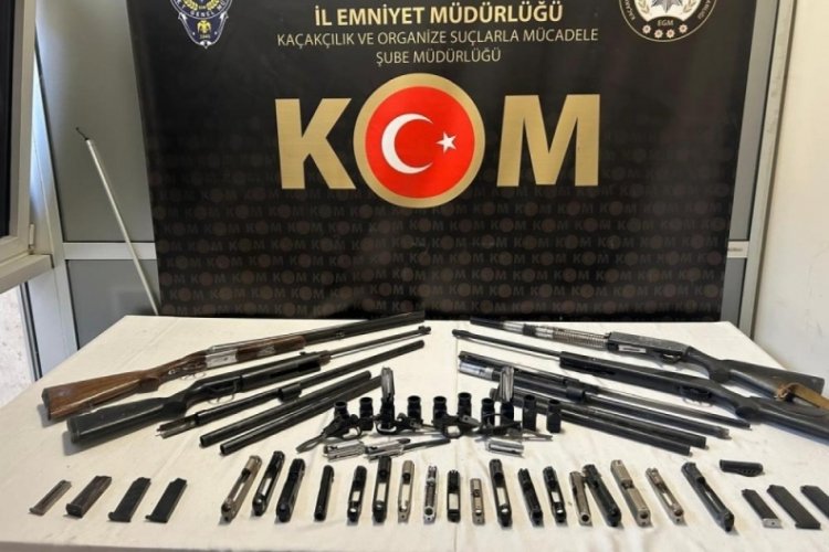 K&uuml;tahya'da ka&ccedil;ak silah operasyonu
