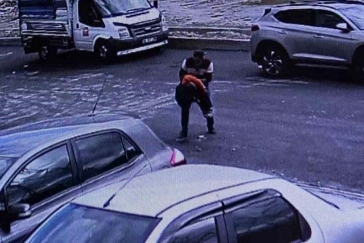 Erzurum'da servisten inen &ccedil;ocuğu ezen s&uuml;r&uuml;c&uuml; tutuklandı