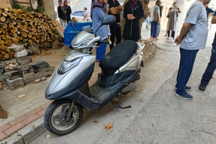 Bursa'da motosiklet ile otomobil &ccedil;arpıştı! 1 yaralı