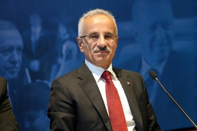 Bakan Uraloğlu, Halkalı-İstanbul Havalimanı Metro Hattı'nda incelemelerde bulundu