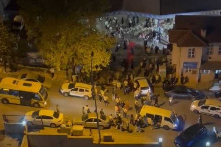 Bursa'da s&uuml;nnet d&uuml;ğ&uuml;n&uuml;nde kavga!