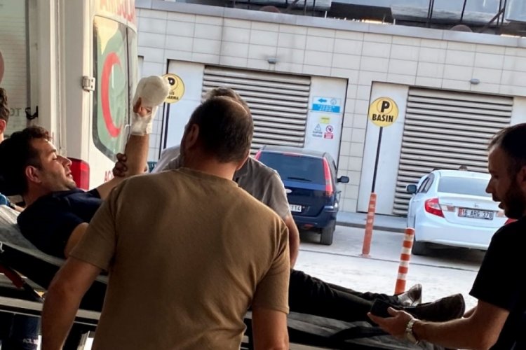 Bursa'da motorlu testereyle odun keserken parmaklarını makineye kaptırdı