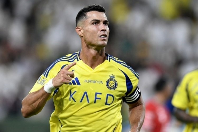Ronaldo bir ilke koşuyor!