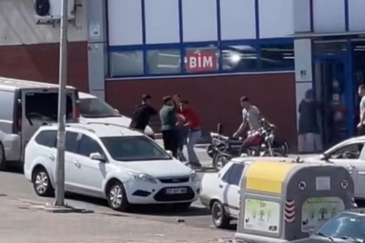 BİM &ccedil;alışanlarından m&uuml;şterilere şiddet