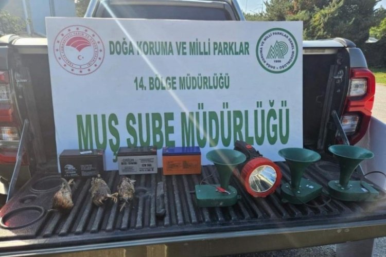 Muş'ta ses cihazları ve farlar ile avlanan 3 kişiye 39 bin 500 TL para cezası