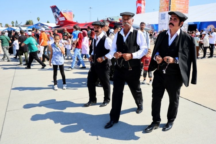 TEKNOFEST'e yöresel kıyafet damgası