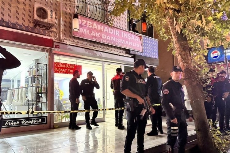 İstanbul'da liseli gen&ccedil;, şakalaştığı arkadaşını silahla &ouml;ld&uuml;rd&uuml;