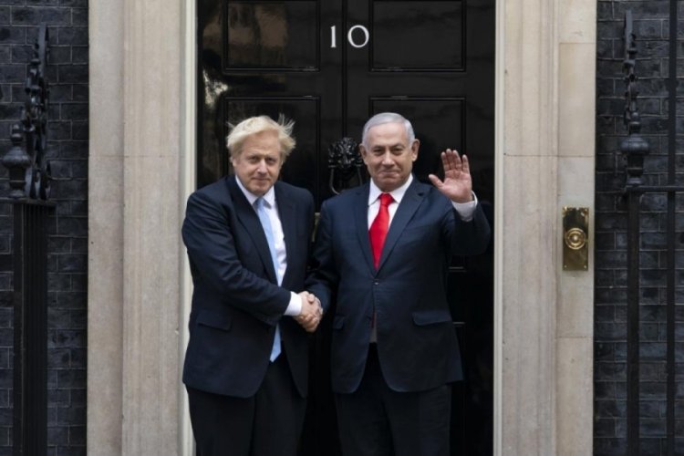 İngiltere'nin eski Başbakanı Johnson: Netanyahu'nun kullandığı şahsi banyomda dinleme cihazı bulundu