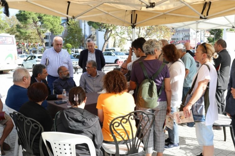 Bursa Gemlik'te sıra dışı yaşam öyküsü okurlarla buluştu  