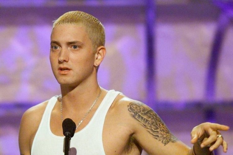 ABD'li rapçi  Eminem dede oluyor! 