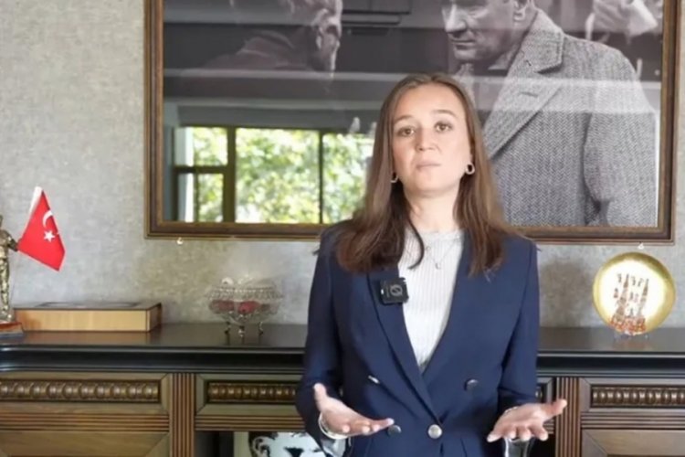 G&uuml;lşah Durbay'dan, &Ouml;zg&uuml;r &Ouml;zel ile ilişkisi var iddialarına sert cevap