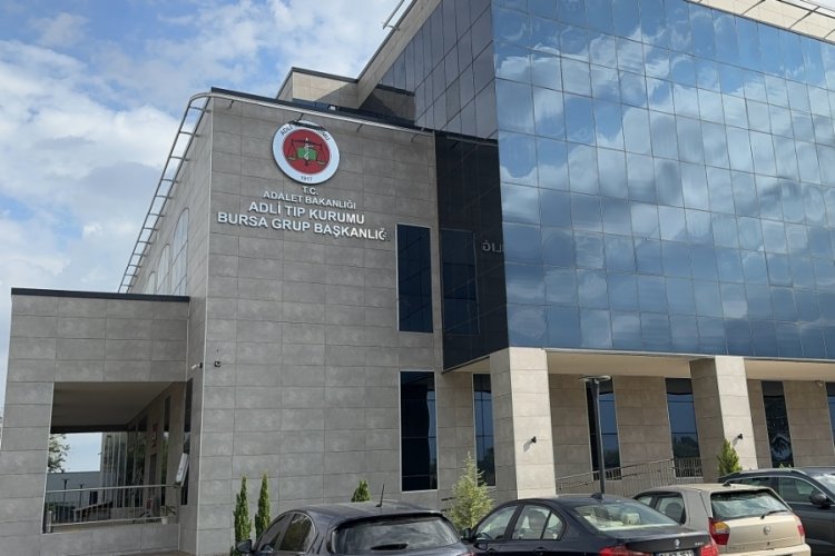 Balıkesir'de makamında &ouml;len m&uuml;d&uuml;r yarın İzmir'de defnedilecek