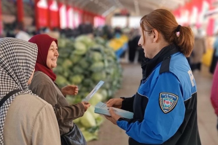 D&uuml;zce'de vatandaşlara dolandırıcılık hakkında bilgi verildi