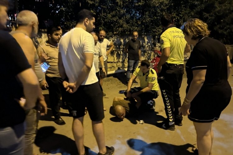 Hatay'da eve girmeye &ccedil;alışan hırsızı komşular yakaladı