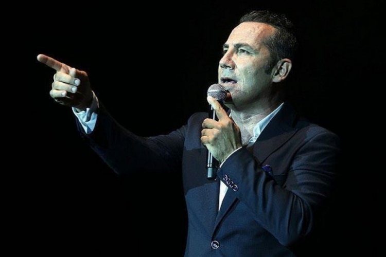 Ferhat Göçer konserinde, katledilen kadın ve çocukları andı