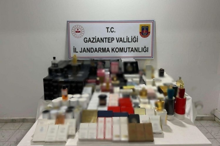 Gaziantep'te bin 137 adet ka&ccedil;ak parf&uuml;m ve deodorant ele ge&ccedil;irildi