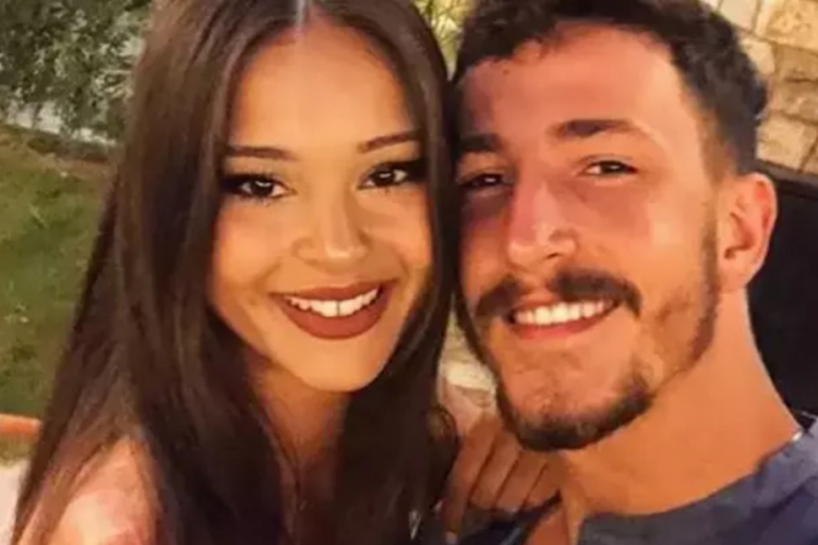Survivor eski yarışmacısından Paris'te evlilik teklifi