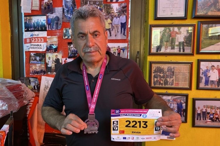 Bursalı esnaf Wizz Air Skopje Marathon 2024'te T&uuml;rkiye'yi temsil etti