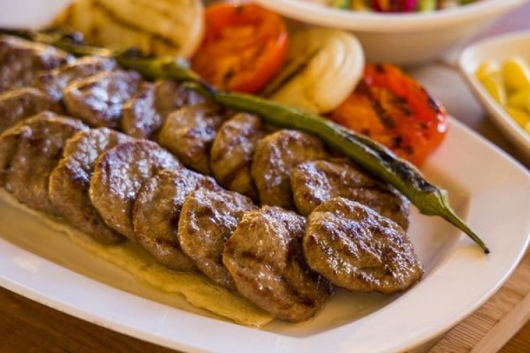 Domuz eti skandalı sonrası meşhur k&ouml;fteciden dikkat &ccedil;eken paylaşım
