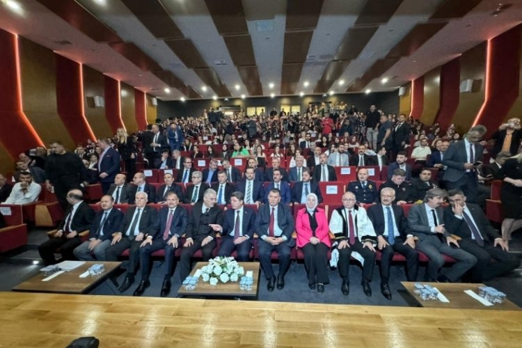 Bakan Tunç, Bursa'da Mudanya Üniversitesi Akademik Yıl açılış törenine katıldı