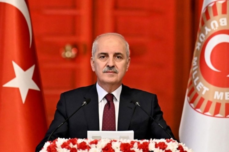 Numan Kurtulmuş Gazi Üniversitesi Akademik Yılı Açılış töreninde konuşuyor