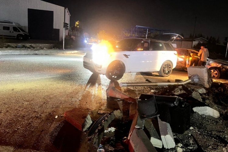 Otomotiv T&uuml;keticileri Derneği y&ouml;neticileri Bursa'da yıllardır bitirilemeyen d&uuml;zenlemeye isyan etti