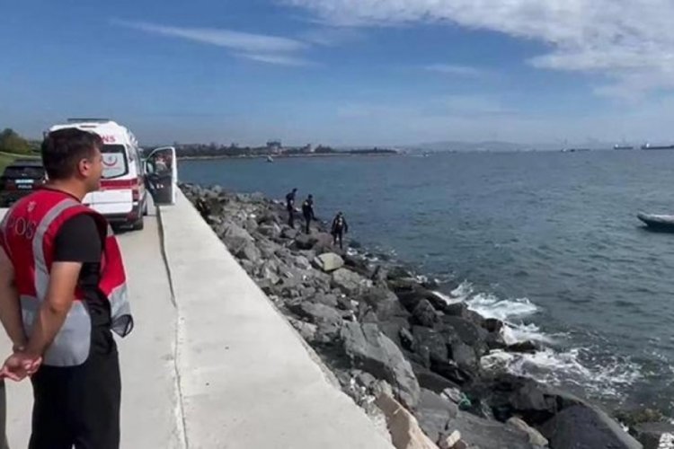 İstanbul'da serinlemek isteyen 11 yaşındaki &ccedil;ocuk denizde kayboldu